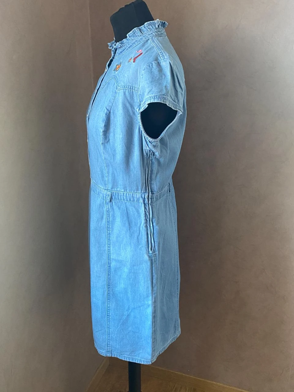 NAF NAF embroidered western style denim dress size 38 – light blue cotton, ruffled collar – photo 7